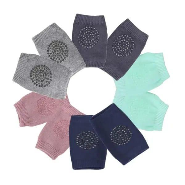 4-in-1 Baby Silicone Feeding Set with Pacifier & Knee Pads